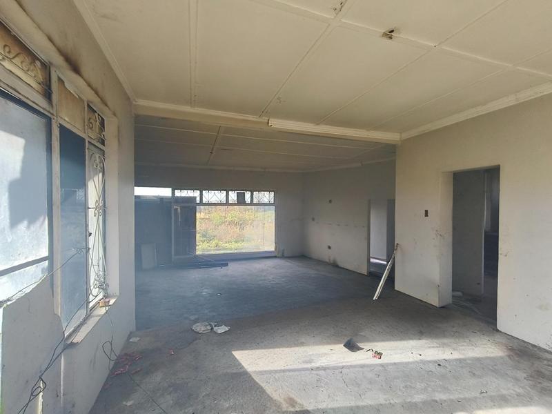 4 Bedroom Property for Sale in Mthata Eastern Cape